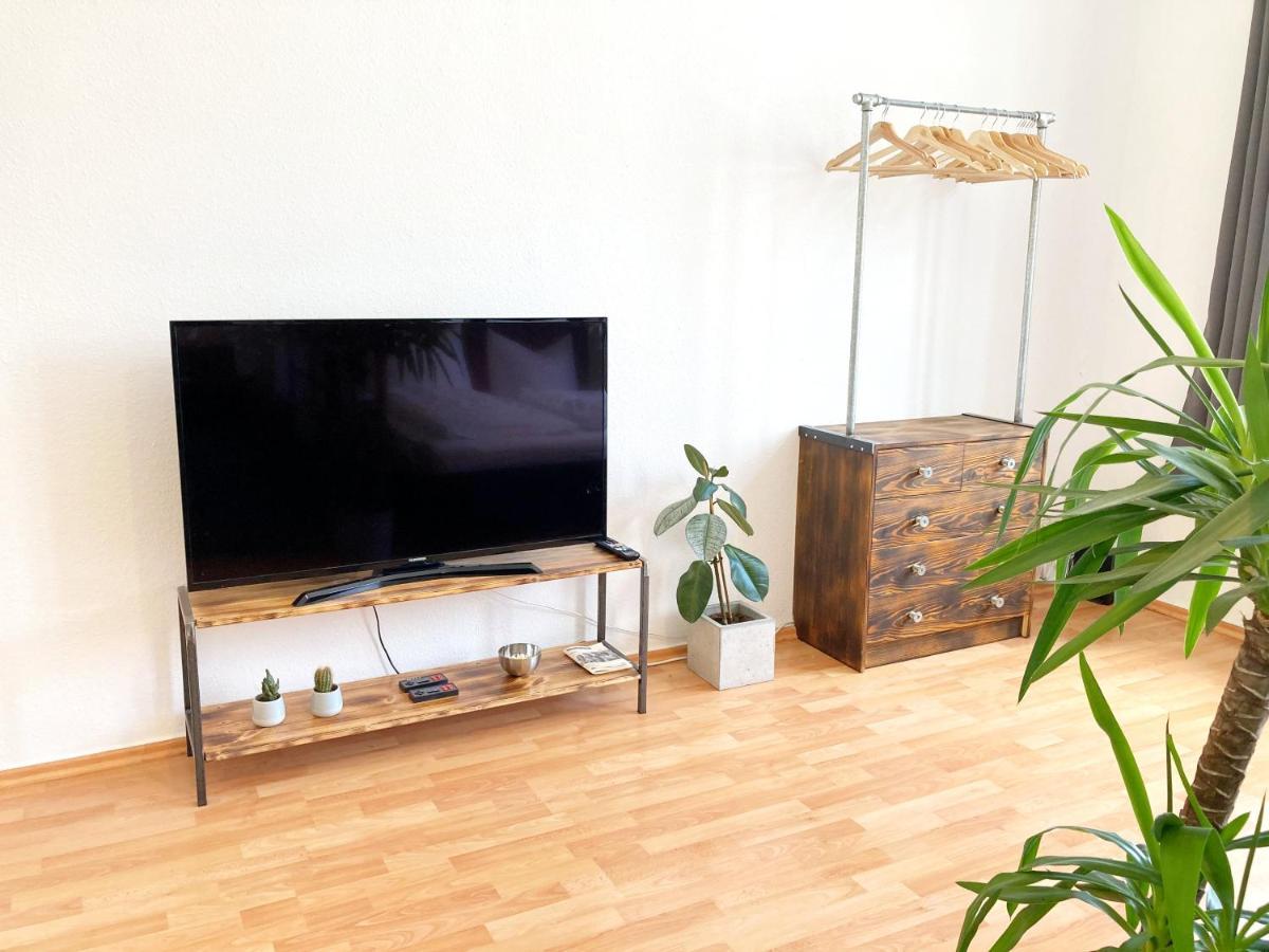 2 Zimmer Ferienwohnung In Zentraler Lage Inkl Wlan & Netflix Leipzig Luaran gambar