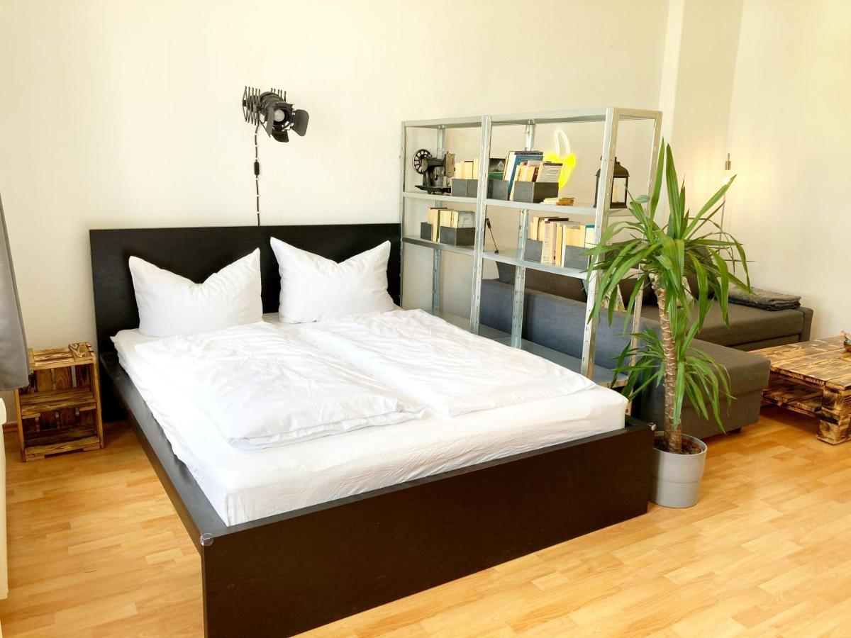 2 Zimmer Ferienwohnung In Zentraler Lage Inkl Wlan & Netflix Leipzig Luaran gambar