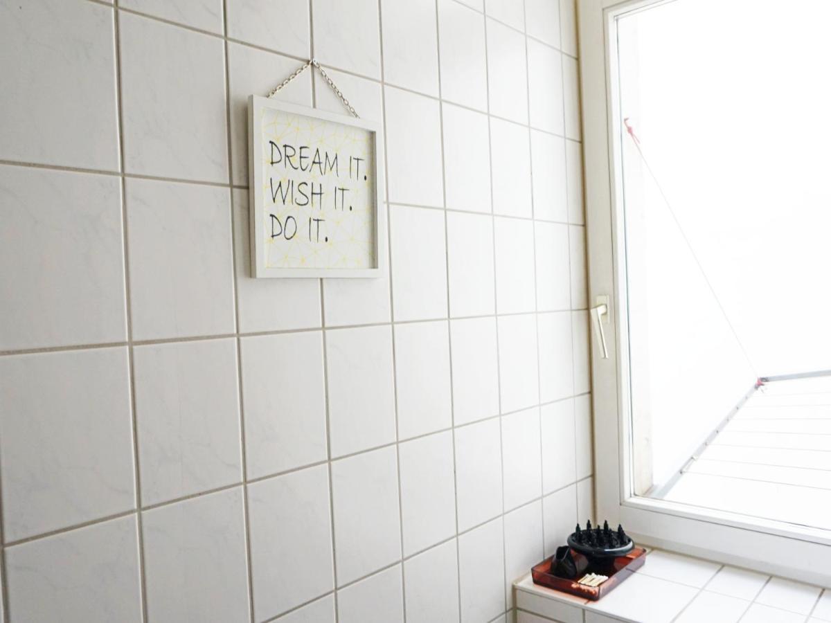 2 Zimmer Ferienwohnung In Zentraler Lage Inkl Wlan & Netflix Leipzig Luaran gambar