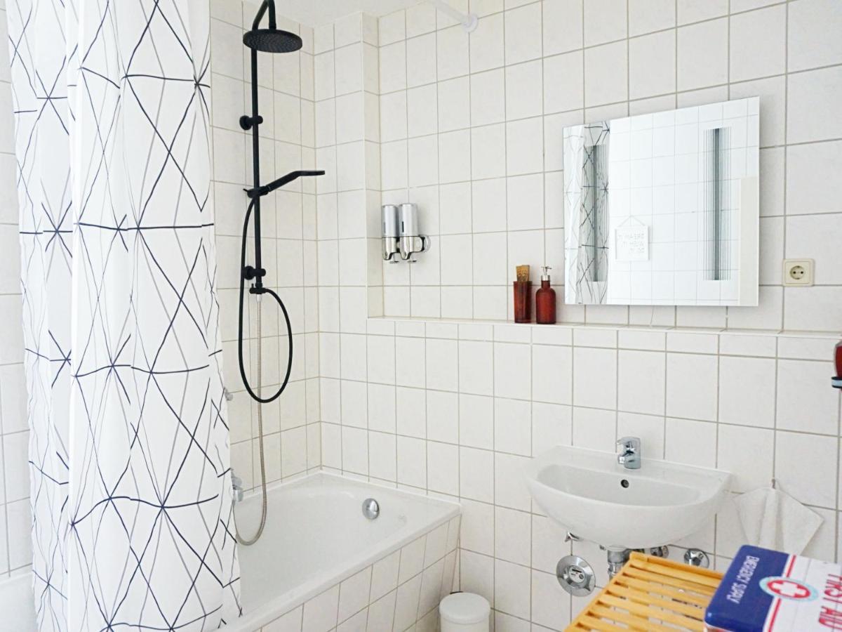 2 Zimmer Ferienwohnung In Zentraler Lage Inkl Wlan & Netflix Leipzig Luaran gambar