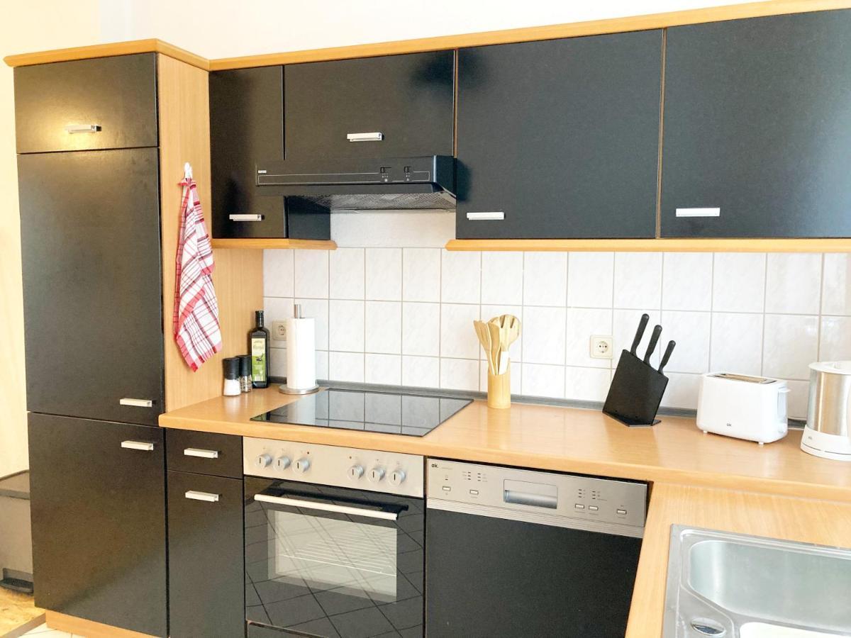 2 Zimmer Ferienwohnung In Zentraler Lage Inkl Wlan & Netflix Leipzig Luaran gambar